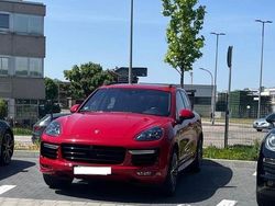 Rot Gebraucht 2015 Porsche Cayenne Turbo S SUV | 45.099 € (Teuer)