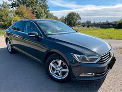 Grau Gebraucht 2015 VW Passat Limousine | 12.000 € (Teuer)
