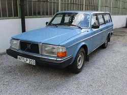 Blau Gebraucht 1983 Volvo 245 Kombi | 1.999 €