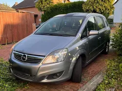 Blau Gebraucht 2009 Opel Zafira Van / Kleinbus | 2.800 € (Guter Preis)