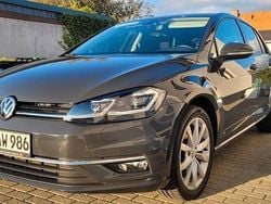 Grau Gebraucht 2019 VW Golf VII Highline Kombi | 16.900 € (Fairer Preis)