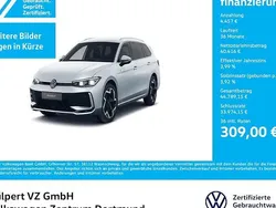 Silber Gebraucht 2024 VW Passat R-line Kombi | 44.542 € (Superpreis)