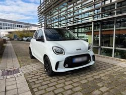 Weiß Gebraucht 2021 Smart ForFour Electric Drive Brabus Kleinwagen | 11.990 € (Fairer Preis)