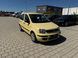 Gelb Gebraucht 2012 Fiat Panda Classica Kleinwagen | 1.999 € (Guter Preis)