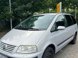 Grau Gebraucht 2003 VW Sharan Van / Kleinbus | 2.800 € (Fairer Preis)