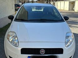 Weiß Gebraucht 2012 Fiat Punto Kleinwagen | 3.000 € (Fairer Preis)