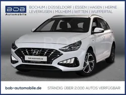 Atlas white Gebraucht 2024 Hyundai i30 Select Kombi | 20.410 € (Guter Preis)