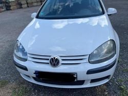 Weiß Gebraucht 2005 VW Golf V Limousine | 4.000 € (Fairer Preis)