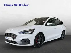 Frostweiß Gebraucht 2021 Ford Focus Limousine | 24.990 € (Superpreis)