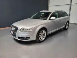 Grau Gebraucht 2011 Audi A6 Allroad Comfort Kombi | 15.950 €