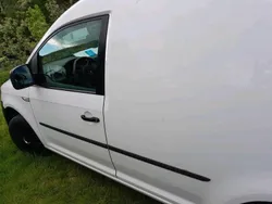 Weiß Gebraucht 2016 VW Caddy Van / Kleinbus | 12.500 €