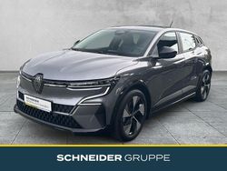 Grau Gebraucht 2023 Renault Megane E-Tech Equilibre Limousine | 26.990 € (Guter Preis)