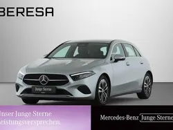Silber hightechsilber Gebraucht 2024 Mercedes A200 Progressive Limousine | 29.490 € (Guter Preis)