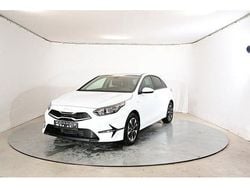 Carraraweiß Neu 2025 Kia Ceed Silver Kleinwagen | 22.290 € (Fairer Preis)