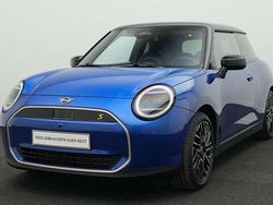 Blau Gebraucht 2024 Mini Cooper SE Favoured Kleinwagen | 32.562 € (Etwas zu teuer)