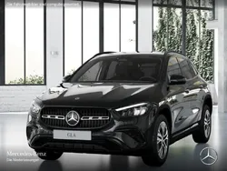 Nachtschwarz Gebraucht 2024 Mercedes GLA180 Progressive SUV | 37.500 € (Fairer Preis)