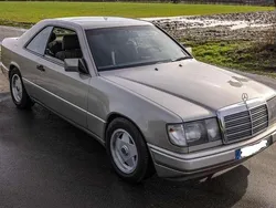 Silber Gebraucht 1988 Mercedes 230 Coupé | 7.700 €