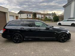 Schwarz Gebraucht 2011 Mercedes 200 AMG Kombi | 9.900 €