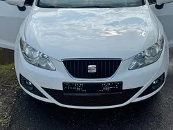 Weiß Gebraucht 2009 Seat Ibiza Kleinwagen | 2.550 € (Fairer Preis)