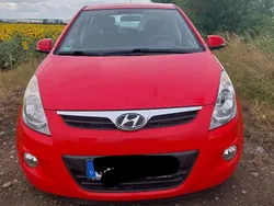 Rot Gebraucht 2011 Hyundai i20 Classic Limousine | 3.500 € (Fairer Preis)