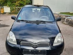 Schwarz Gebraucht 2002 Toyota Yaris Sol Limousine | 2.350 € (Fairer Preis)