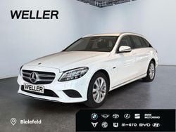 Weiss Gebraucht 2019 Mercedes C300e Kombi | 23.480 € (Guter Preis)