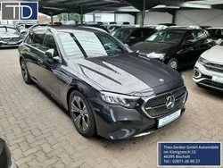 Graphitgrau Gebraucht 2024 Mercedes E220 Avantgarde Kombi | 64.900 €