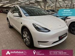 Weiß Gebraucht 2022 Tesla Model Y SUV | 30.990 € (Guter Preis)
