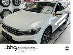 Weiss Gebraucht 2022 VW Passat | 26.930 € (Fairer Preis)