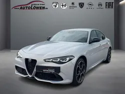 Perla lunare, metallic Gebraucht 2024 Alfa Romeo Giulia Veloce Limousine | 34.480 € (Guter Preis)