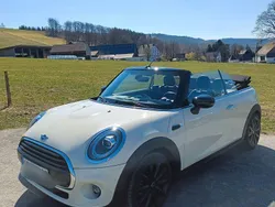 Weiß Gebraucht 2020 Mini Cooper Kleinwagen | 22.400 € (Teuer)