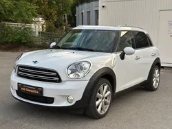 Weiß Gebraucht 2016 Mini Cooper Countryman SUV | 13.990 € (Etwas zu teuer)