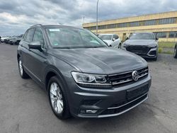 Indiumgrau metallic Gebraucht 2018 VW Tiguan Highline SUV | 23.999 € (Fairer Preis)