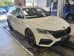 Candyweiß Gebraucht 2022 Skoda Octavia RS Limousine | 30.900 € (Fairer Preis)