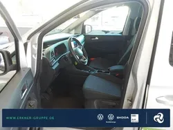 Silber Gebraucht 2021 VW Caddy Life Van / Kleinbus | 26.299 € (Fairer Preis)