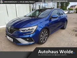 Blau Gebraucht 2022 Renault Mégane IV R.S. Limousine | 23.990 € (Etwas zu teuer)