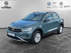 Petroleum blue metallic [bla] Gebraucht 2023 VW T-Roc Life SUV | 22.980 € (Fairer Preis)