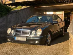 Schwarz Gebraucht 1997 Mercedes E280 Avantgarde Limousine | 5.500 € (Superpreis)