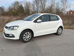 Weiß Gebraucht 2015 VW Polo Comfortline Kleinwagen | 6.200 € (Superpreis)
