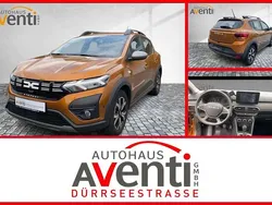 Orange Gebraucht 2023 Dacia Sandero Expression Kleinwagen | 15.719 € (Fairer Preis)