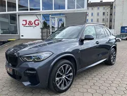 Arktikgrau brillanteffekt Gebraucht 2022 BMW X5 M Sport SUV | 46.999 € (Fairer Preis)