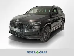 Blackmagicperleffekt Neu 2025 Skoda Karoq SportLine SUV | 40.590 € (Fairer Preis)