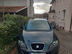 Grau Gebraucht 2010 Seat Altea XL Stylance Van / Kleinbus | 4.390 € (Guter Preis)
