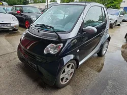 Schwarz Gebraucht 2004 Smart ForTwo Cabrio Passion Cabrio | 799 € (Superpreis)