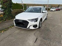 Weiß Gebraucht 2021 Audi A3 Sportback e-tron Comfort Kleinwagen | 20.500 € (Guter Preis)