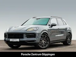 Grau Gebraucht 2024 Porsche Cayenne SUV | 99.880 € (Superpreis)