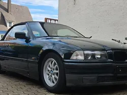 Grün Gebraucht 1994 BMW 318 Cabriolet Performance Cabrio | 3.950 €