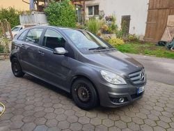 Grau Gebraucht 2008 Mercedes B170 Van / Kleinbus | 2.950 € (Guter Preis)