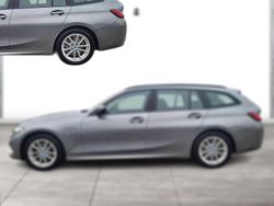 Metallic Gebraucht 2022 BMW 320e | 30.310 € (Fairer Preis)