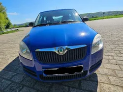 Blau Gebraucht 2009 Skoda Fabia Classic Limousine | 2.850 € (Fairer Preis)